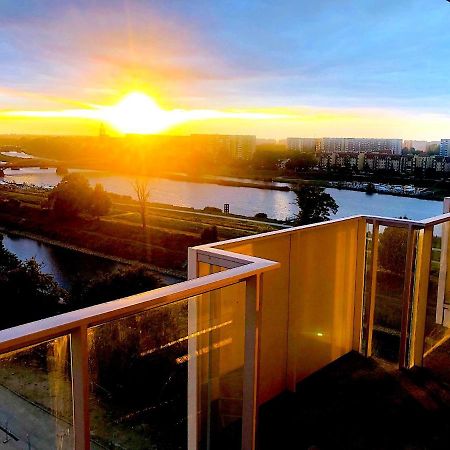 Apartament Z Tarasem I Widokiem Na Odre Vratislav Exteriér fotografie