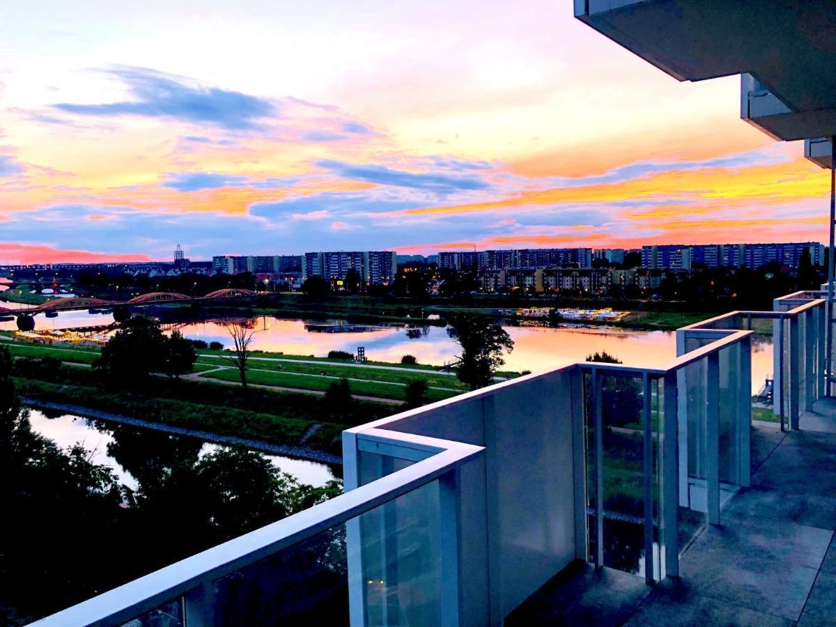 Apartament Z Tarasem I Widokiem Na Odre Vratislav Exteriér fotografie