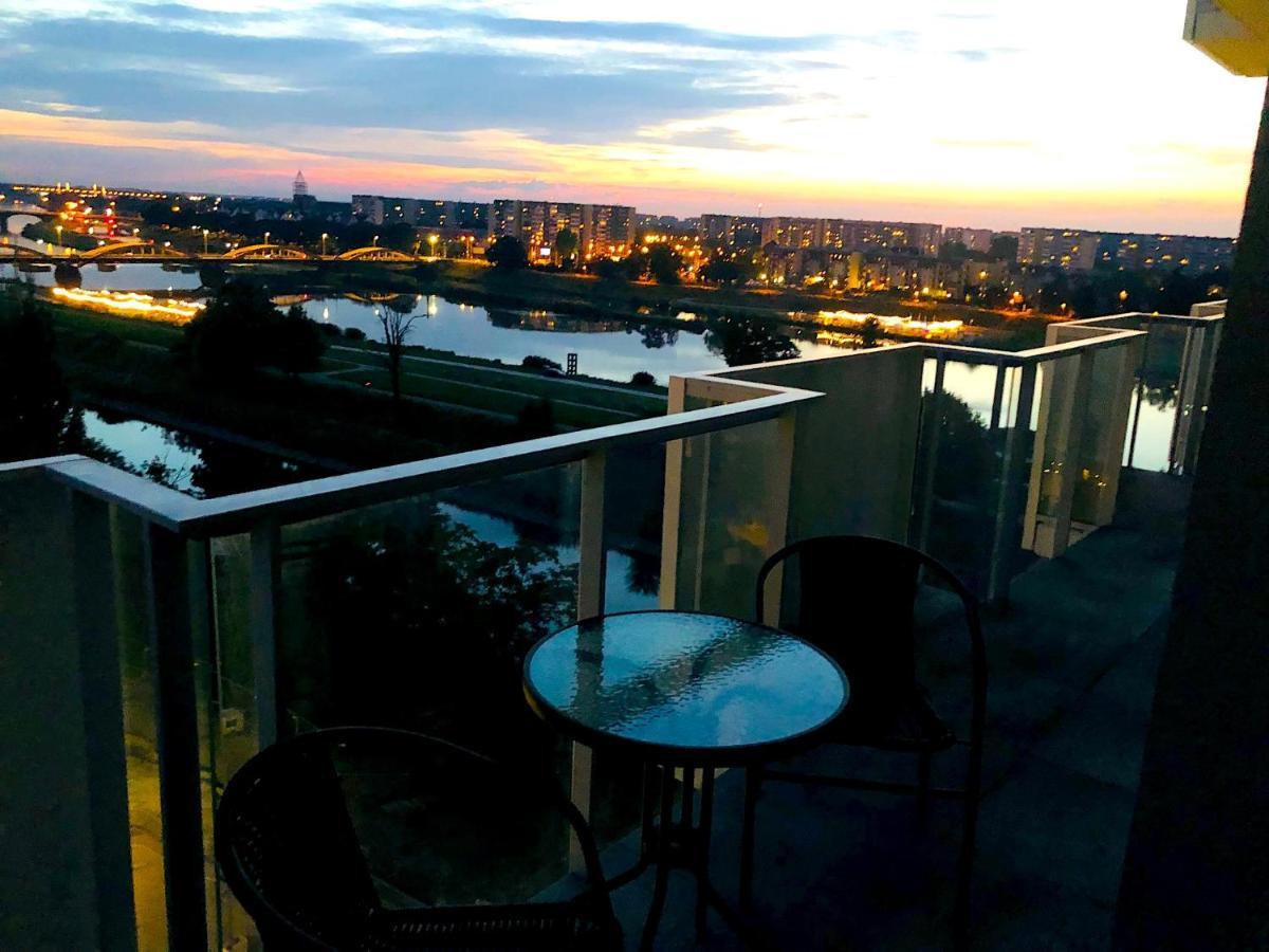 Apartament Z Tarasem I Widokiem Na Odre Vratislav Exteriér fotografie